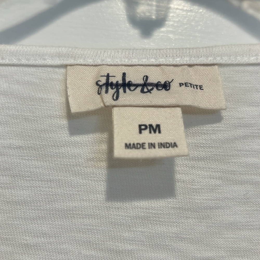 Style & Co. White Lace Trim Women's Top size medium petite. - Picture 4 of 8